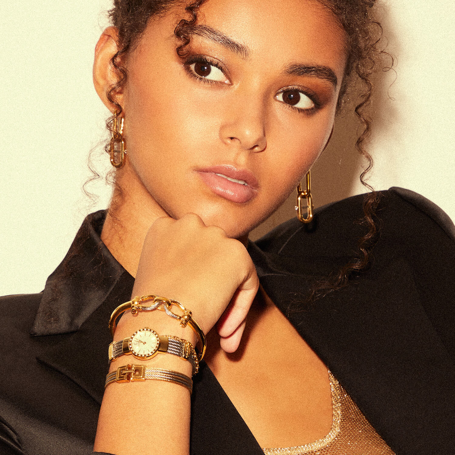 Or jaune et acier_Or jaune