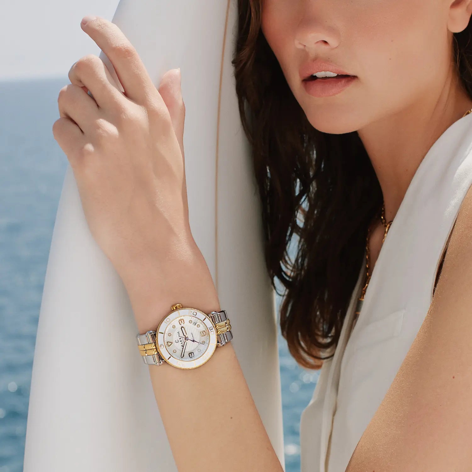 NAVIGATOR SURF, 36MM, CALIBRE AUTOMATIQUE, CADRAN BLANC, ZONE BLANCHE, BRACELET INTERCHANGEABLE BICOLORE ACIER - Charriol Geneve - Montre